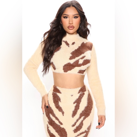 Fashion Nova Sweater Skirt Set - Picture 2 of 3